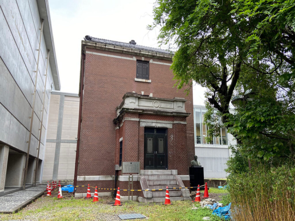 西尾市岩瀬文庫で「江戸の出版文化と蔦屋重三郎」の企画展示