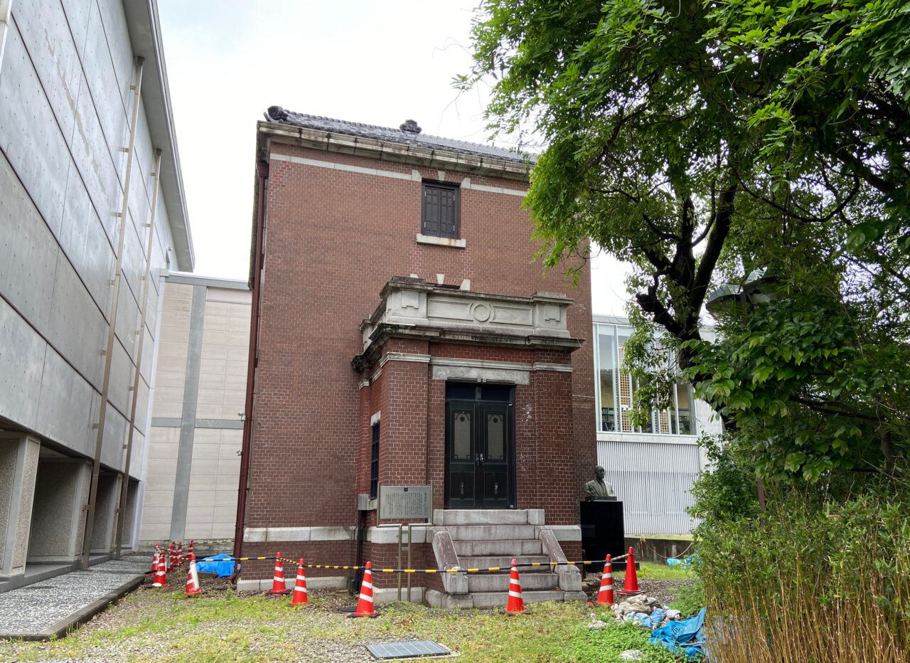 西尾市岩瀬文庫で「江戸の出版文化と蔦屋重三郎」の企画展示